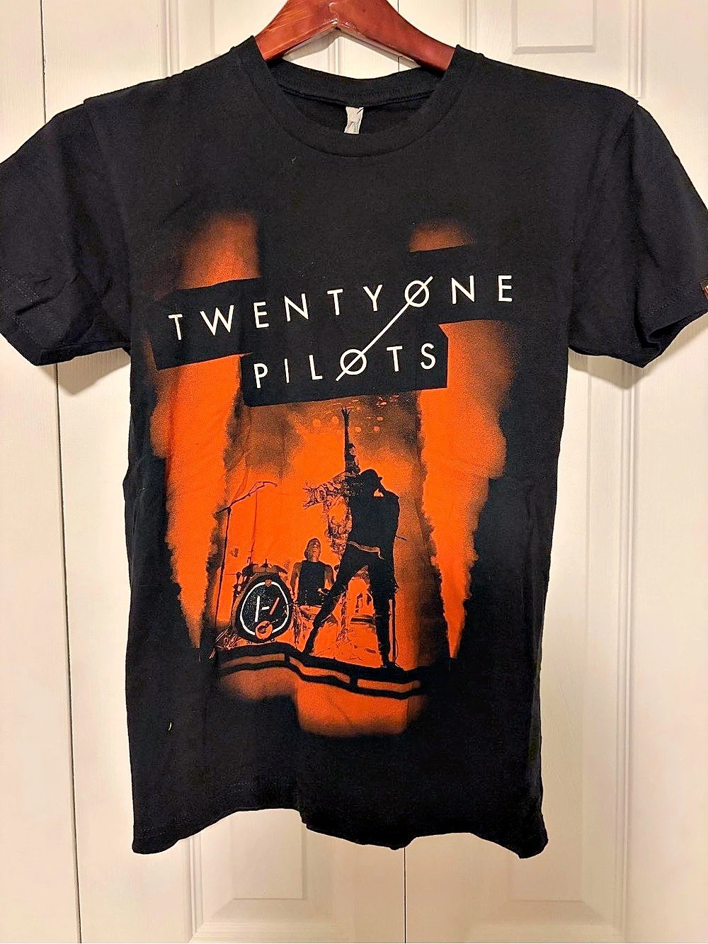 Twenty One Pilots Emotional Roadshow World Tour 2017 T-Shirt XS OFFICIAL